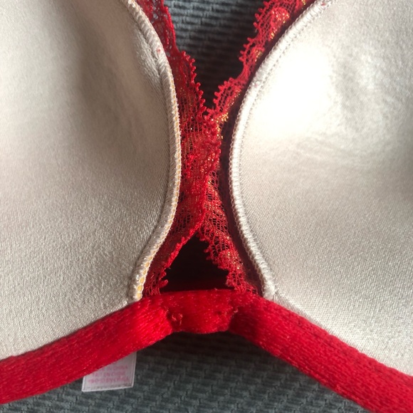 EUC! Sexy Lace push-up w/ rhinestones. - Picture 8 of 13